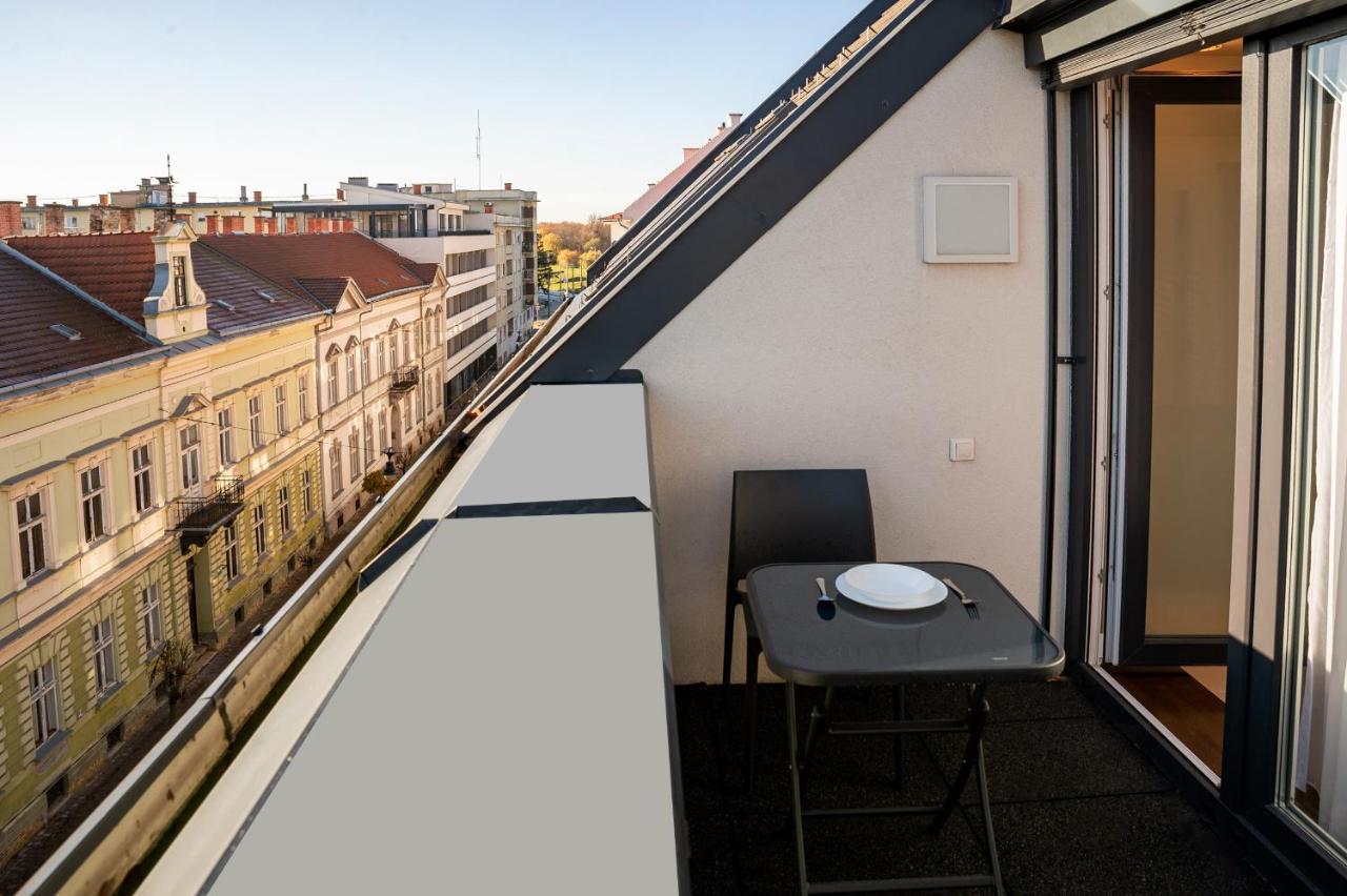 Dream Apartman 1 With Free Parking Дьёр Экстерьер фото